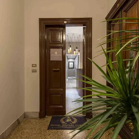 Royal Corso Gæstehus 4*