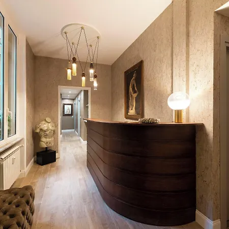 بيت ضيافة Royal Corso 4*
